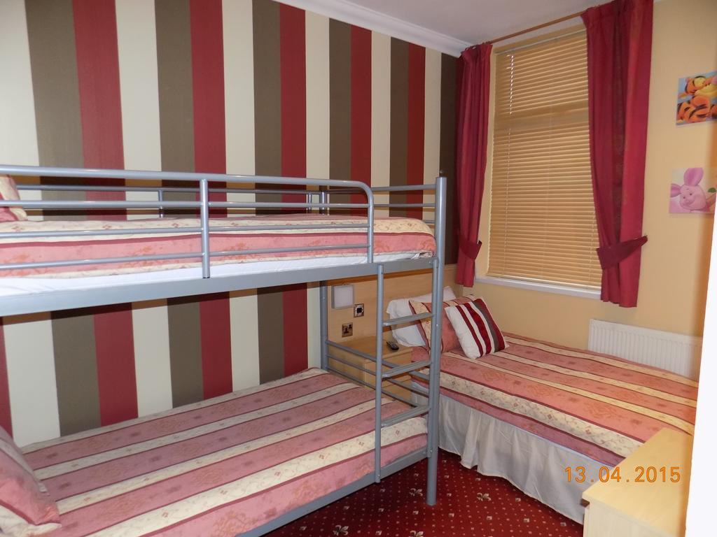 The Norwood Bed & Breakfast Blackpool Room photo