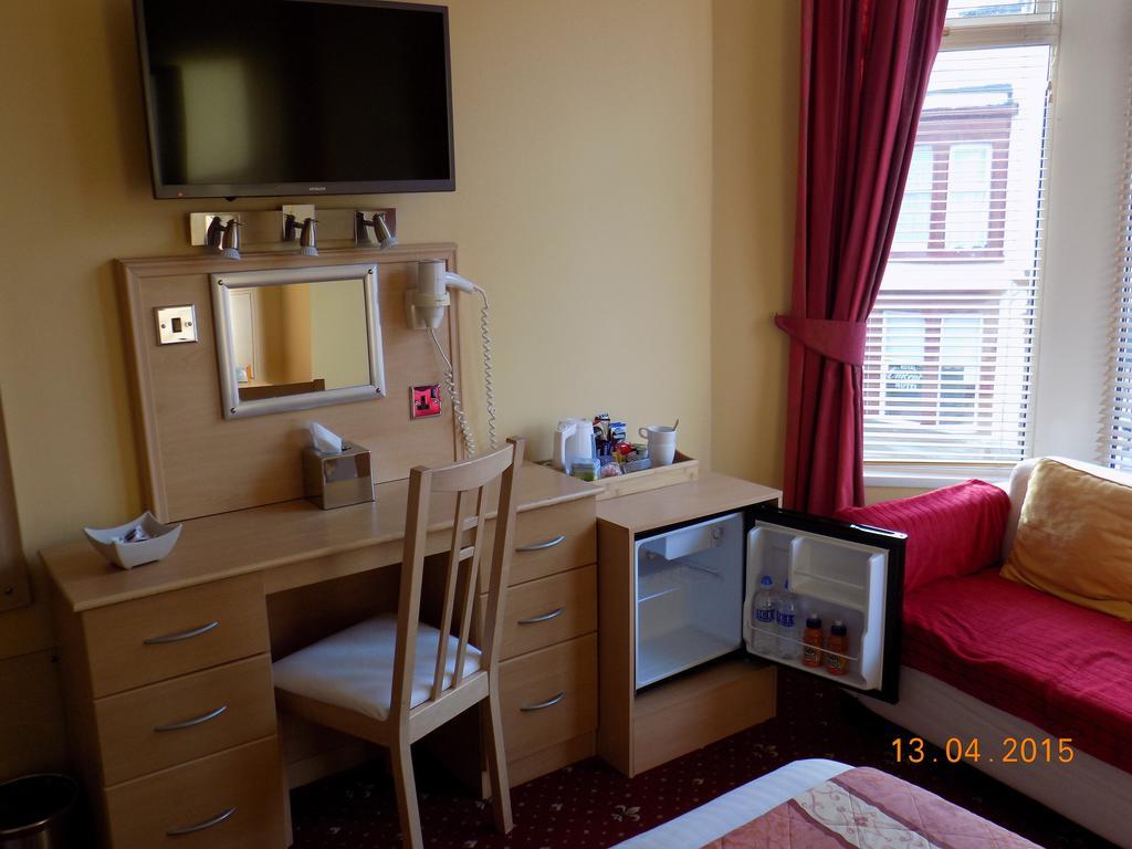The Norwood Bed & Breakfast Blackpool Room photo
